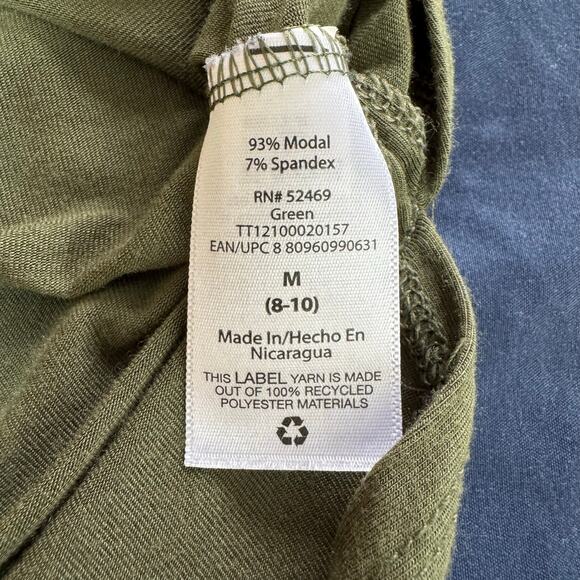 Time and Tru Olive Green Curved Hem Tee Size M - Picture 6 of 7